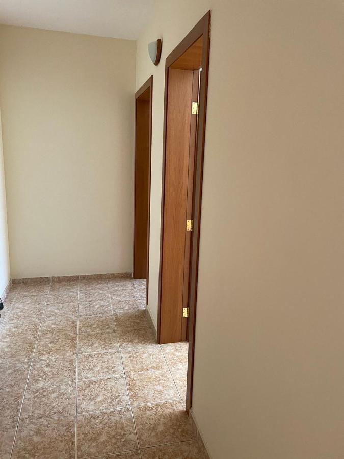 Rutland Sp Apartments 拉夫达 外观 照片