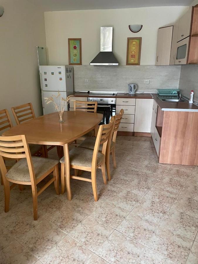 Rutland Sp Apartments 拉夫达 外观 照片